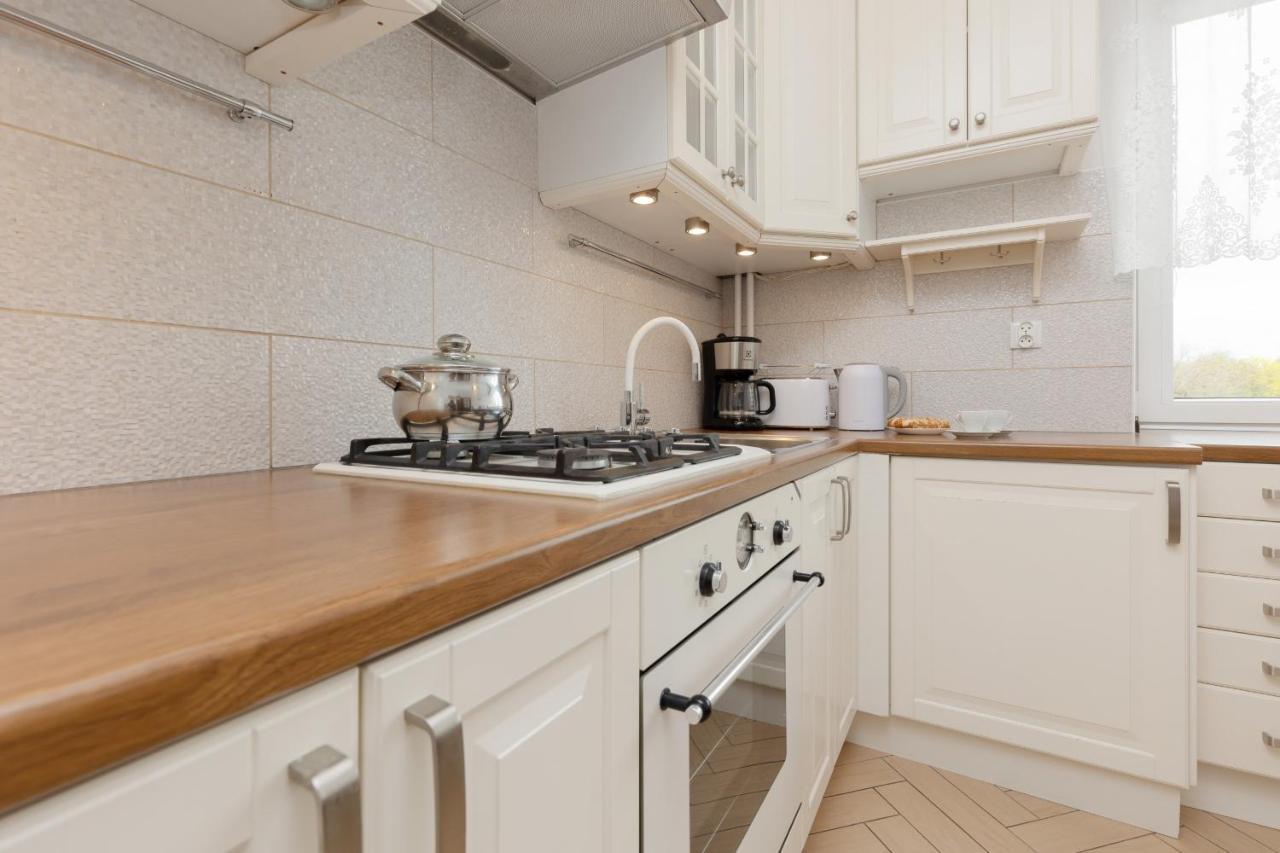 Metro Raclawicka Cozy Studio Apartment By Noclegi Renters Варшава Екстер'єр фото